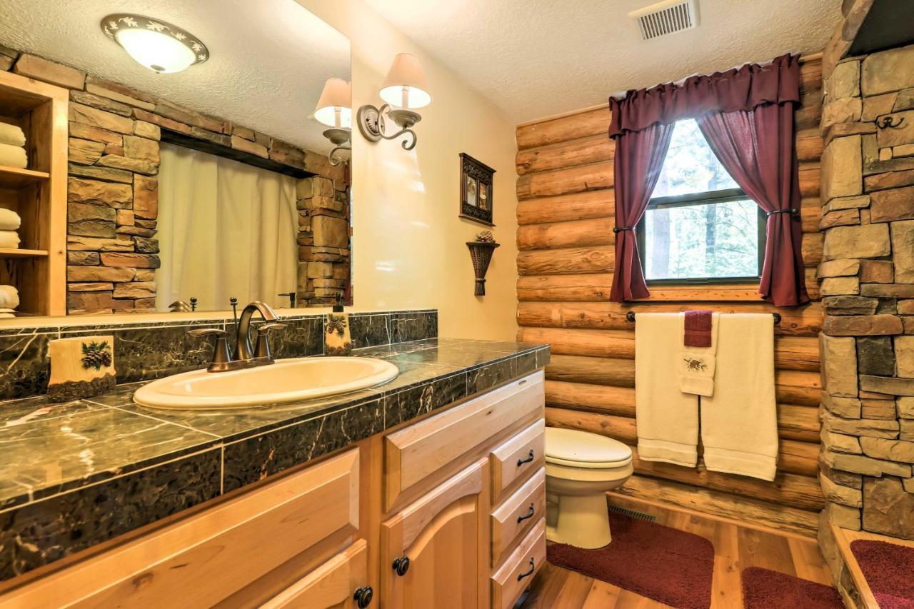 Cozy Utah Cabin With Deck And Fire Pit! Duck Creek Village Esterno foto
