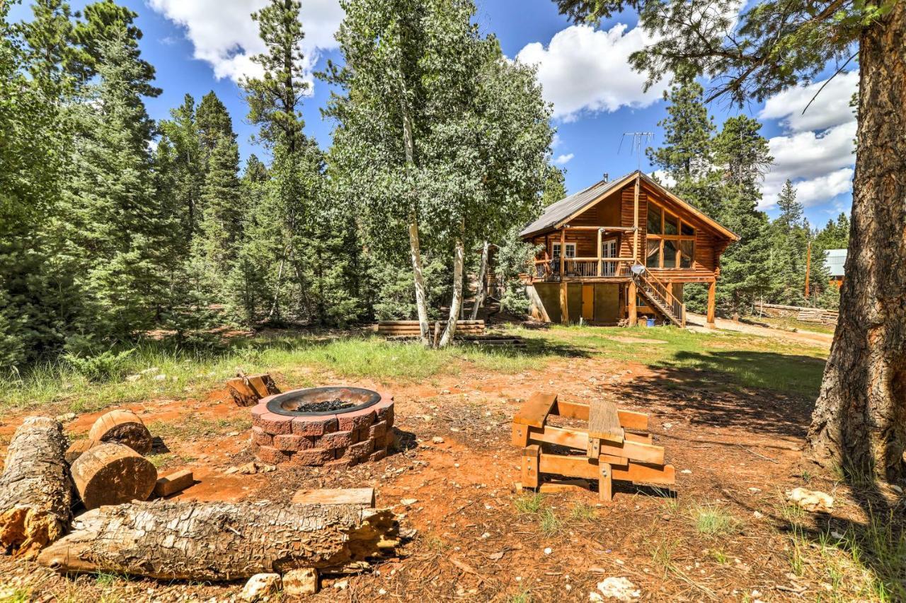 Cozy Utah Cabin With Deck And Fire Pit! Duck Creek Village Esterno foto